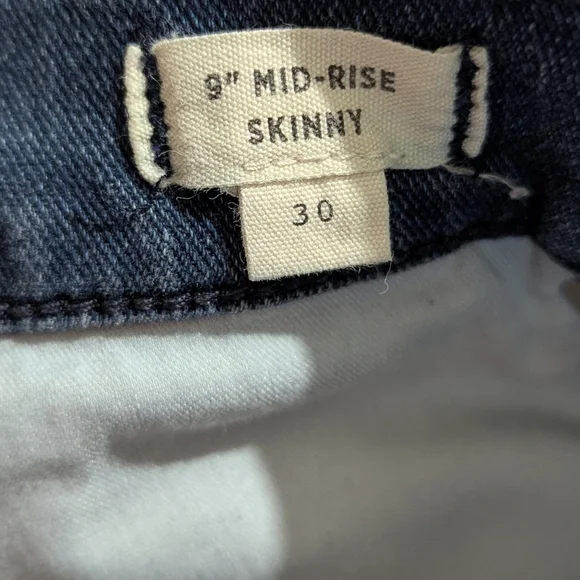 Madewell 9" Mid-Rise Skinny Blue Denim Stretch Short Hemmed Inseam Size 30 N - Picture 6 of 7